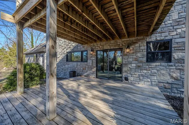 $585,000 | 20250 Crabapple Road, Lebanon, MO 65536