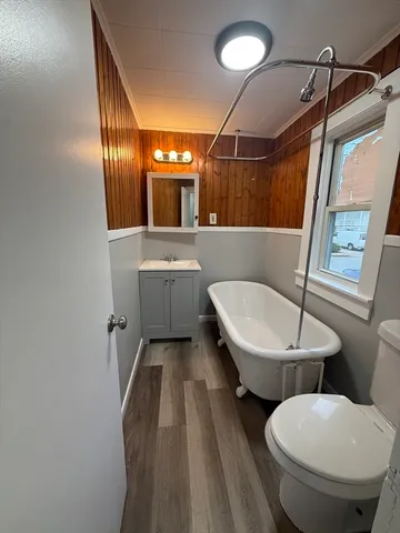 $1,800 | 149 Charlton Street, Unit 1, Southbridge, MA 01550