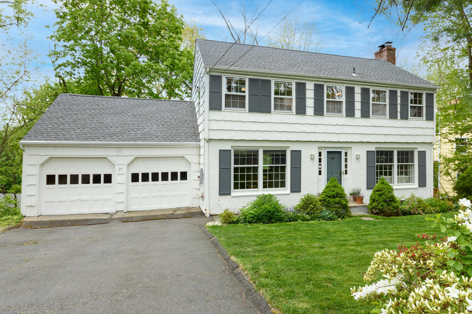 27 Hollow Tree Ridge Road Darien, CT 06820 - Photo 2 of 27 a house view with a garden space