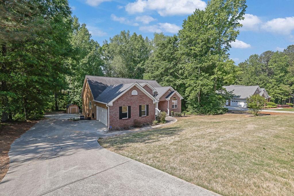 2465 Chandler Road Grayson, GA 30017 - Photo 3 of 48