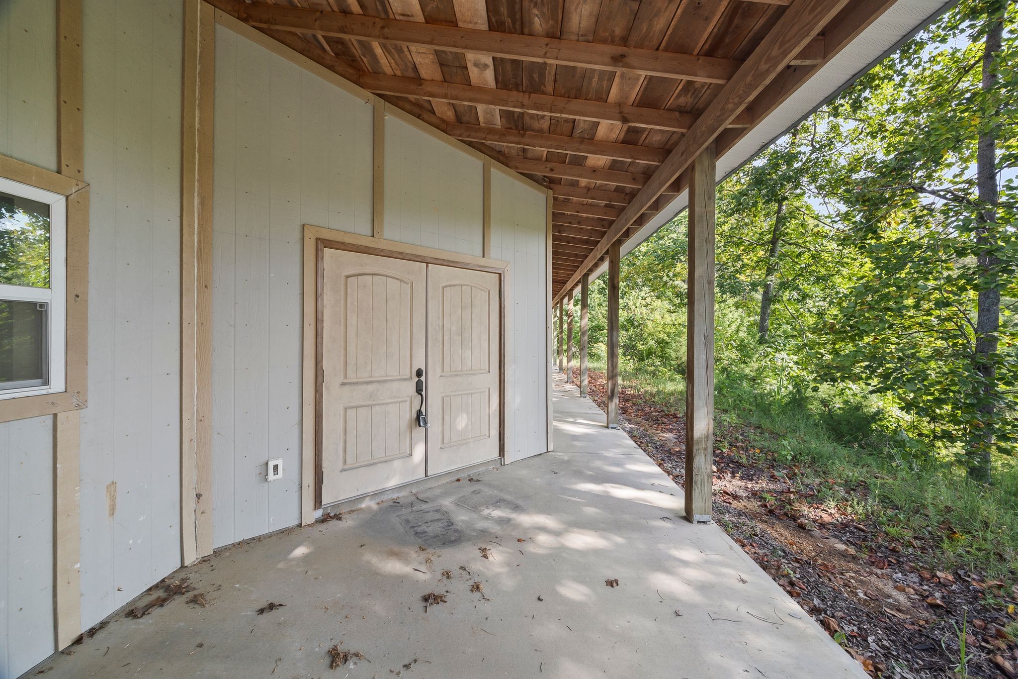 1582 Hellsneck Road Waverly, TN 37185 - Photo 23 of 72 a view of a back yard