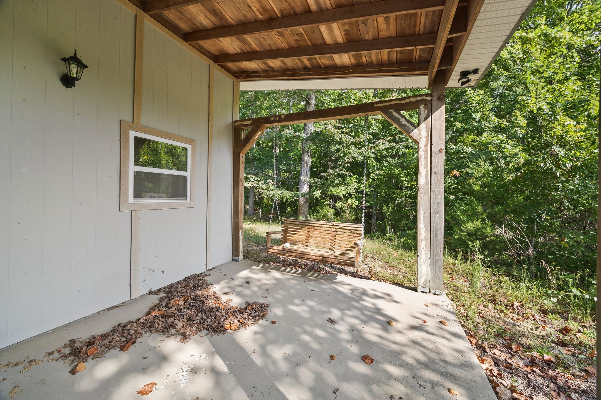 1582 Hellsneck Road Waverly, TN 37185 - Photo 24 of 72 a view of a porch
