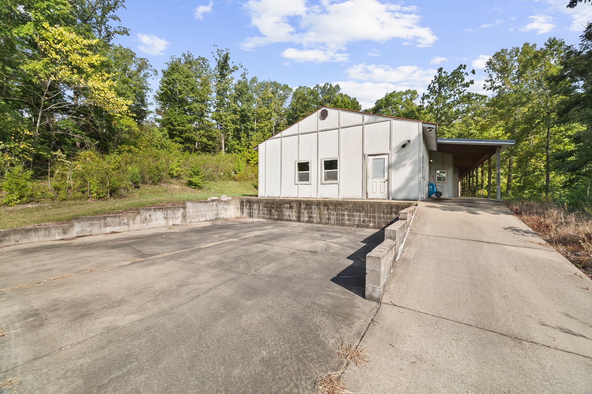 1582 Hellsneck Road Waverly, TN 37185 - Photo 25 of 72