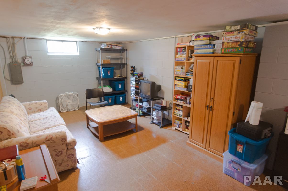 5206 North Ronald Road Peoria, IL 61614 - Photo 13 of 22 Gallery Image 13
