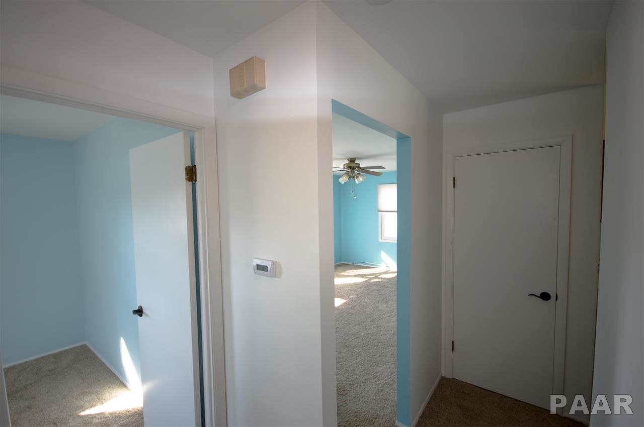 5206 North Ronald Road Peoria, IL 61614 - Photo 7 of 22 Gallery Image 7