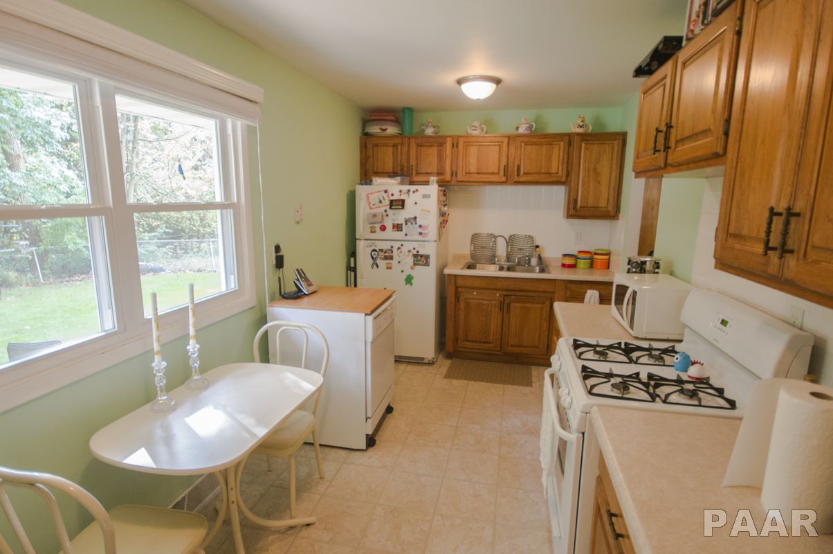 5206 North Ronald Road Peoria, IL 61614 - Photo 8 of 22 Gallery Image 8