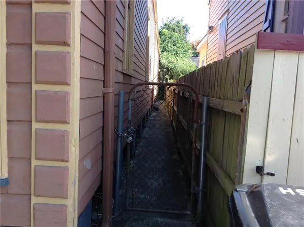 $1,800 | 809 France Street, Unit 809, New Orleans, LA 70117