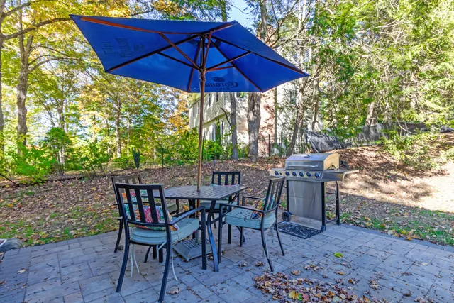 $3,495 | 26 Firetown Road, Simsbury, CT 06070