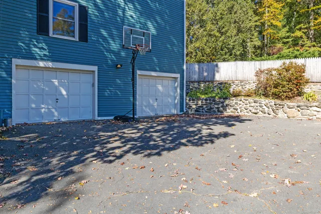 $3,495 | 26 Firetown Road, Simsbury, CT 06070