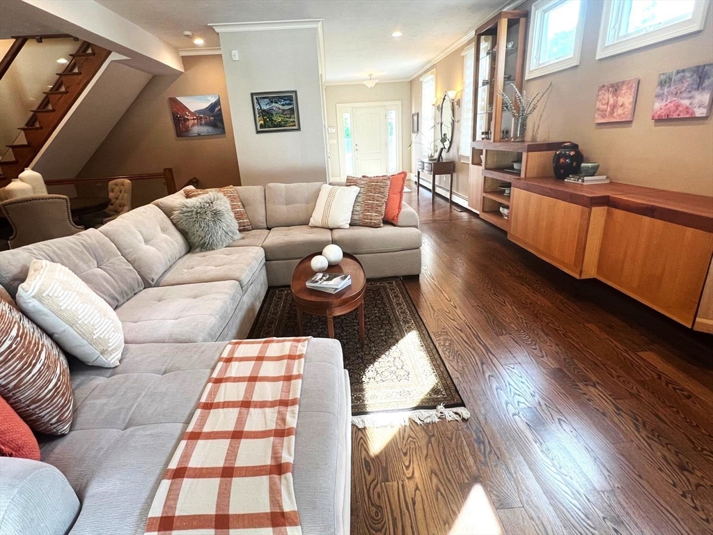 26 Mills Road Needham, MA 02494 - Photo 4 of 42