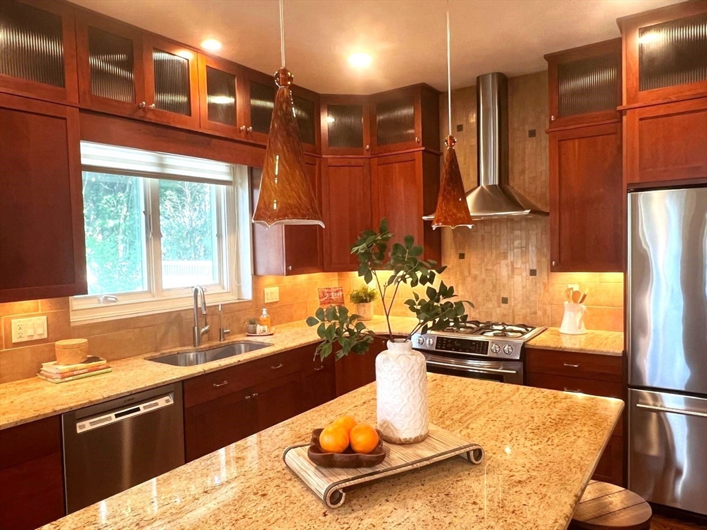 26 Mills Road Needham, MA 02494 - Photo 10 of 42