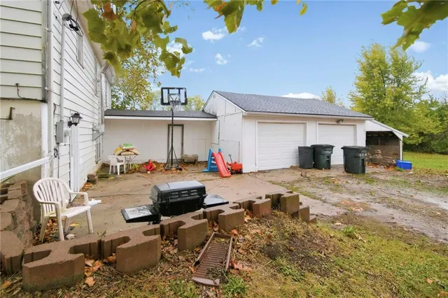 $225,000 | 29402 D Highway, Lawson, MO 64062