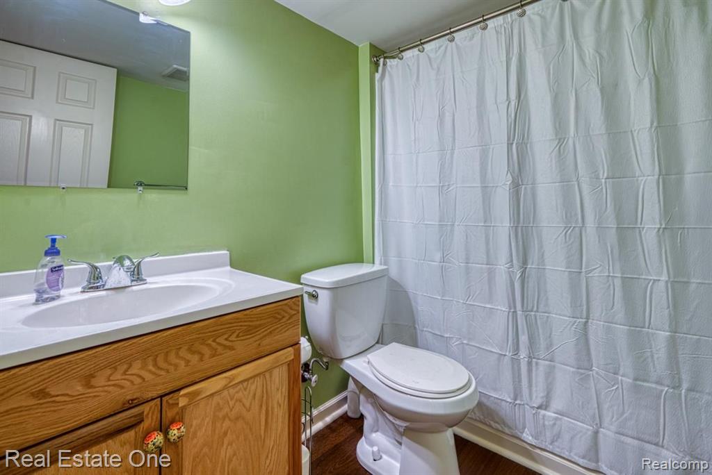 3658 Everett Drive Rochester Hills, MI 48307 - Photo 33 of 43