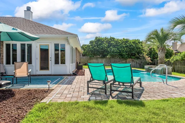 $569,000 | 1530 Woodlawn Way, Gulf Breeze, FL 32563