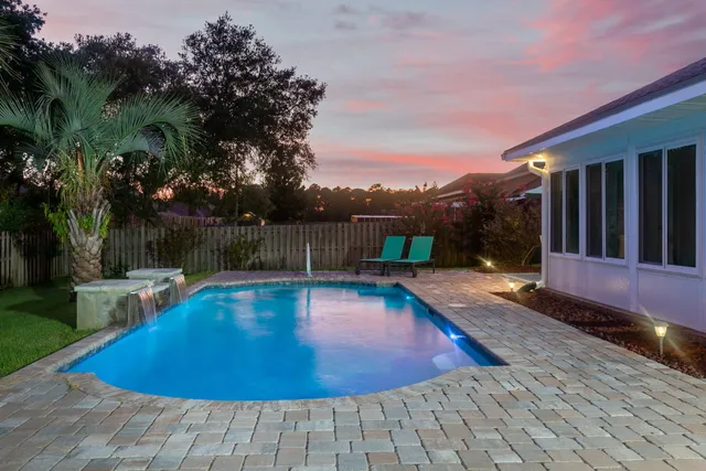 $569,000 | 1530 Woodlawn Way, Gulf Breeze, FL 32563