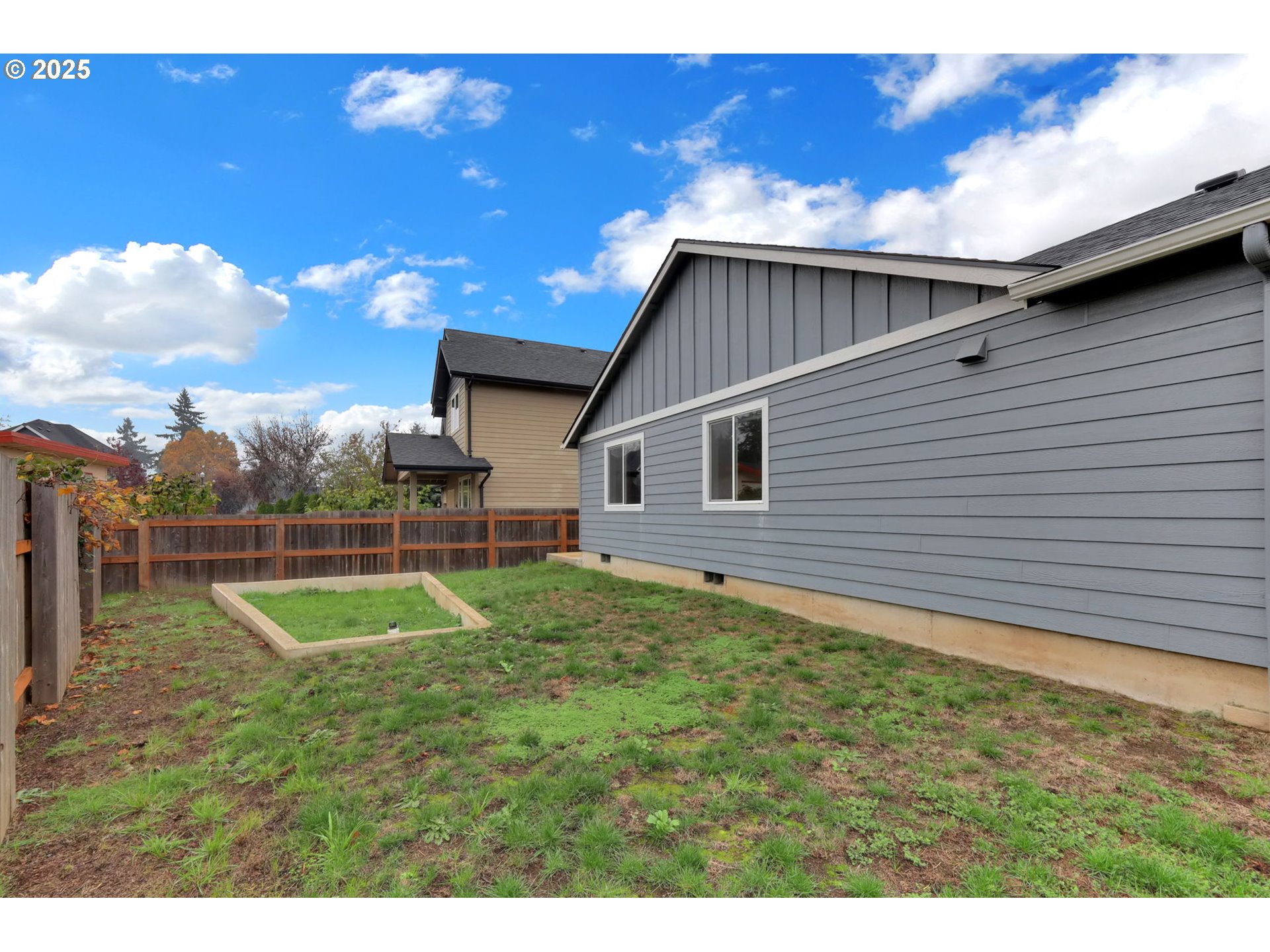 1632 Dotie Drive Springfield, OR 97477 - Photo 27 of 29 a backyard of a house with lots of green space