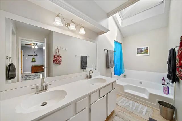 $263,000 | 6122 Gallant Forest Drive, Houston, TX 77088