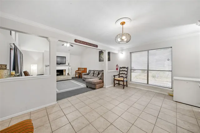 $263,000 | 6122 Gallant Forest Drive, Houston, TX 77088