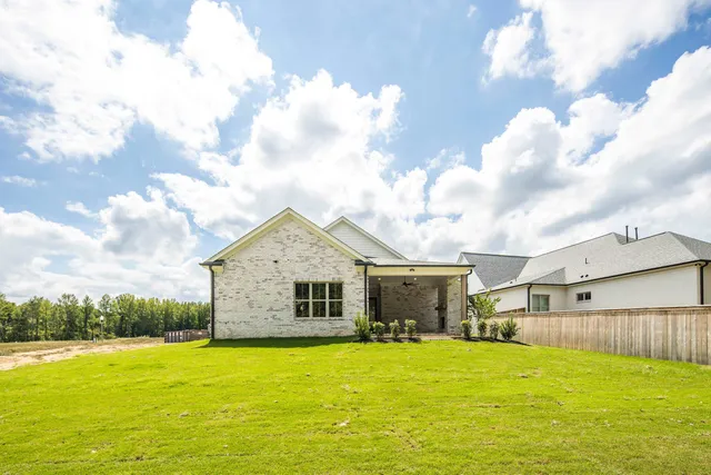 $738,010 | 65 Magnolia Rdg Drive, Rossville, TN 38066