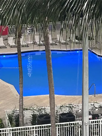 $2,700 | 2101 Brickell Avenue, Unit 502, Miami, FL 33129