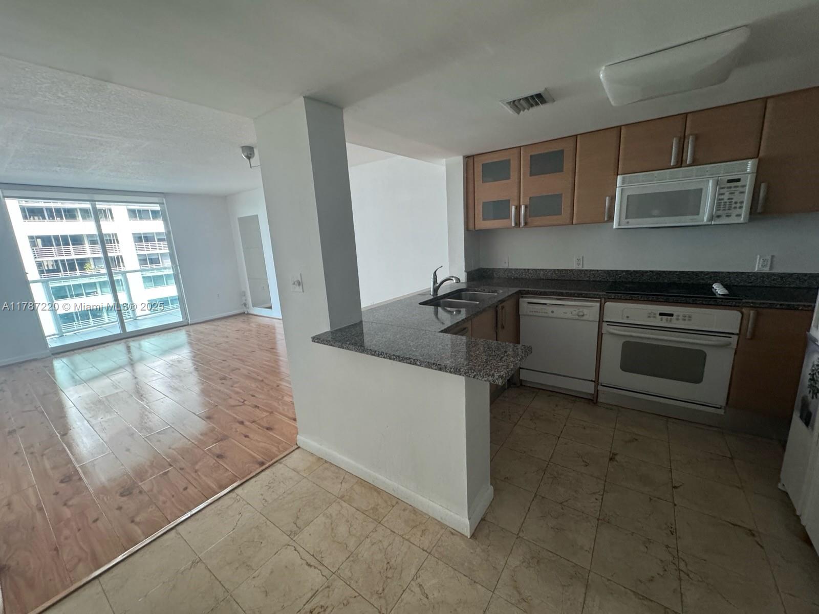 2101 Brickell Avenue, Unit 502 Miami, FL 33129 - Photo 21 of 24