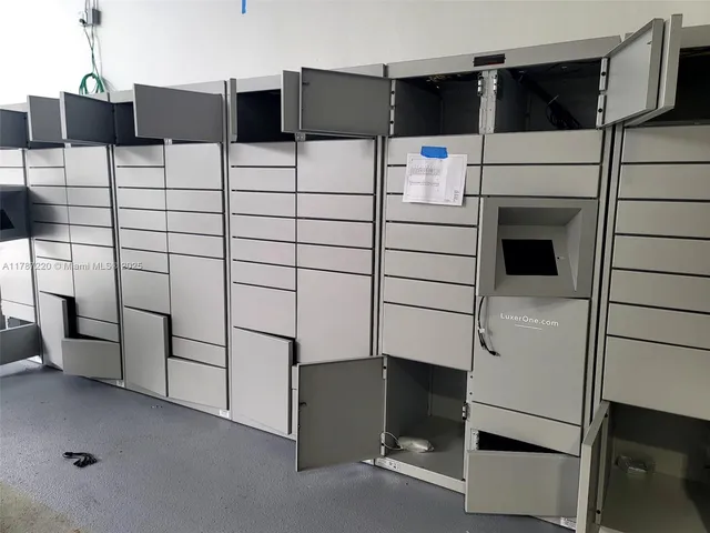 $2,700 | 2101 Brickell Avenue, Unit 502, Miami, FL 33129