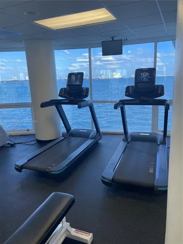 $2,700 | 2101 Brickell Avenue, Unit 502, Miami, FL 33129