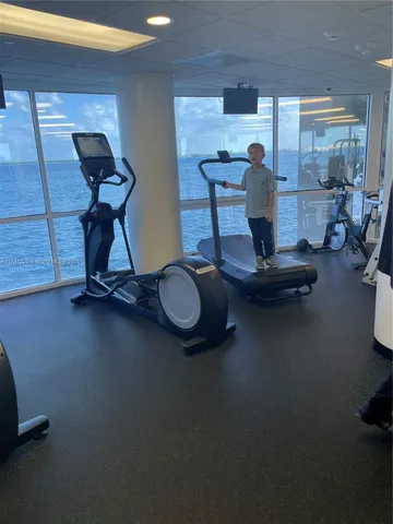 $2,700 | 2101 Brickell Avenue, Unit 502, Miami, FL 33129