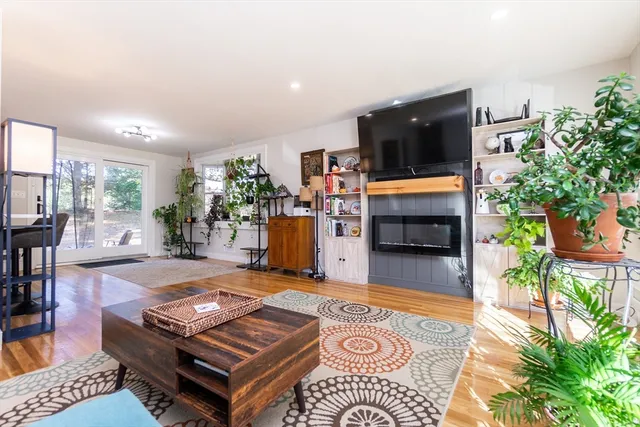 $865,000 | 8 Sawyer Avenue, Canton, MA 02021