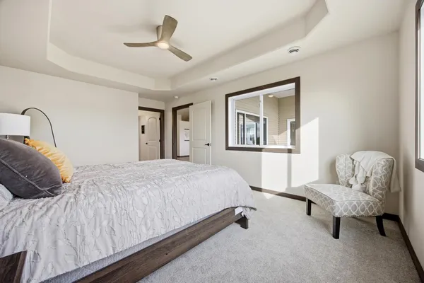 $549,622 | 6230 21st Street South, Fargo, ND 58104