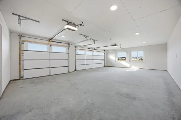 $549,622 | 6230 21st Street South, Fargo, ND 58104