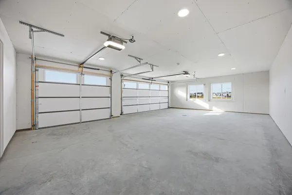 $549,622 | 6230 21st Street South, Fargo, ND 58104