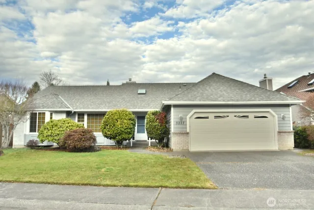 $3,650 | 5227 108th Street Southwest, Mukilteo, WA 98275