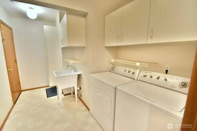 $3,650 | 5227 108th Street Southwest, Mukilteo, WA 98275