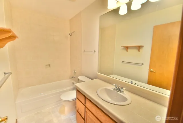 $3,650 | 5227 108th Street Southwest, Mukilteo, WA 98275