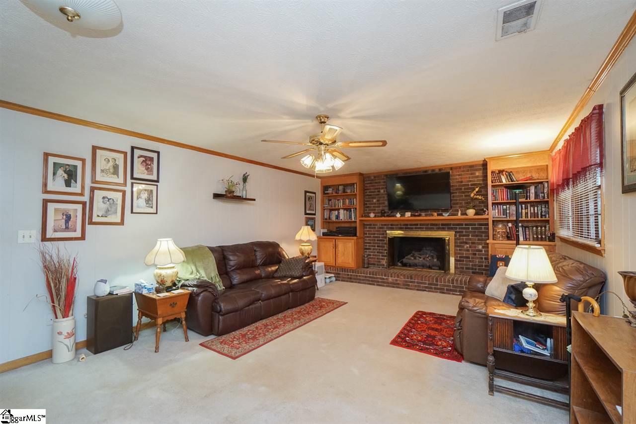 6015 State Park Road Travelers Rest, SC 29690 - Photo 24 of 34 Gallery Image 24