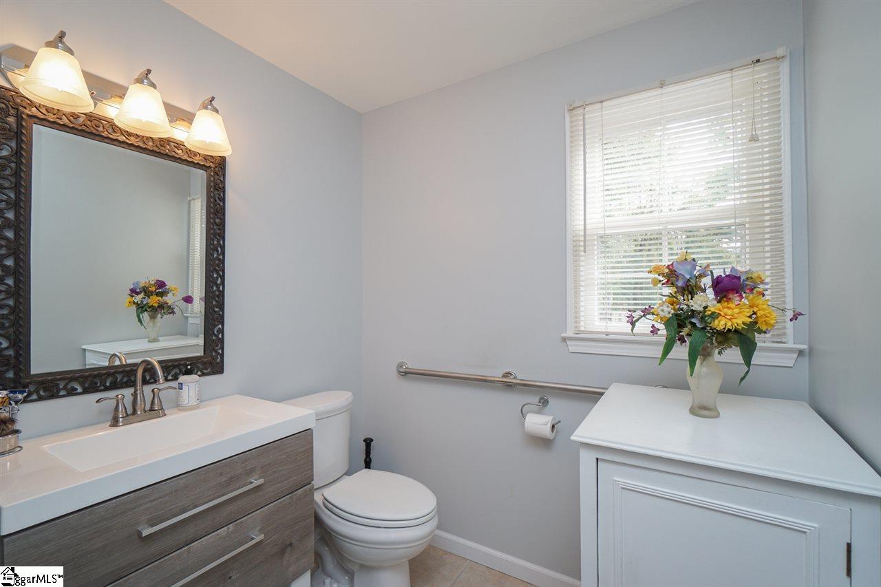 6015 State Park Road Travelers Rest, SC 29690 - Photo 27 of 34 Gallery Image 27