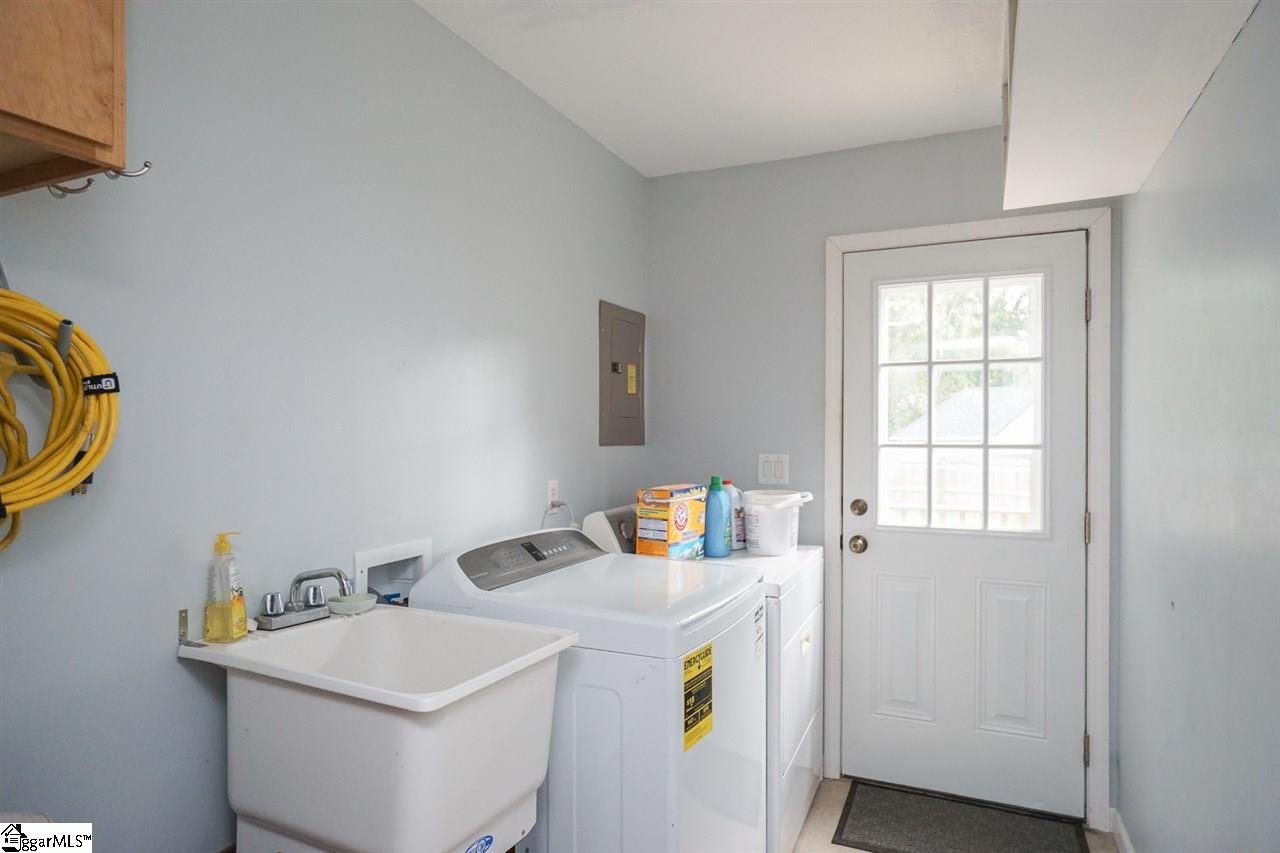 6015 State Park Road Travelers Rest, SC 29690 - Photo 28 of 34 Gallery Image 28