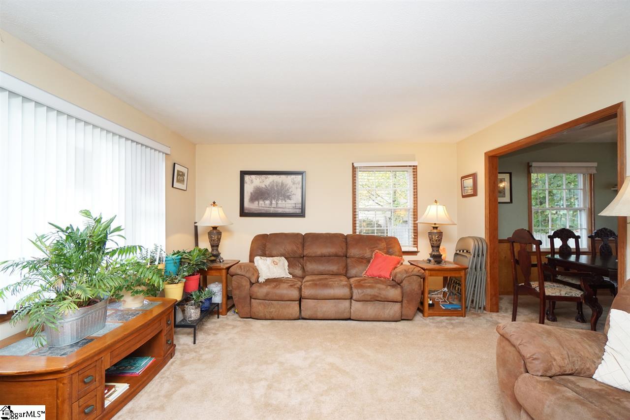 6015 State Park Road Travelers Rest, SC 29690 - Photo 5 of 34 Gallery Image 5