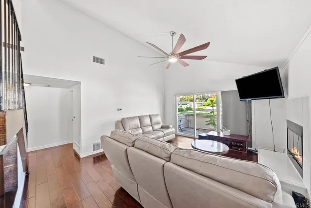 $680,000 | 141 Cerco Rosado, San Marcos, CA 92069