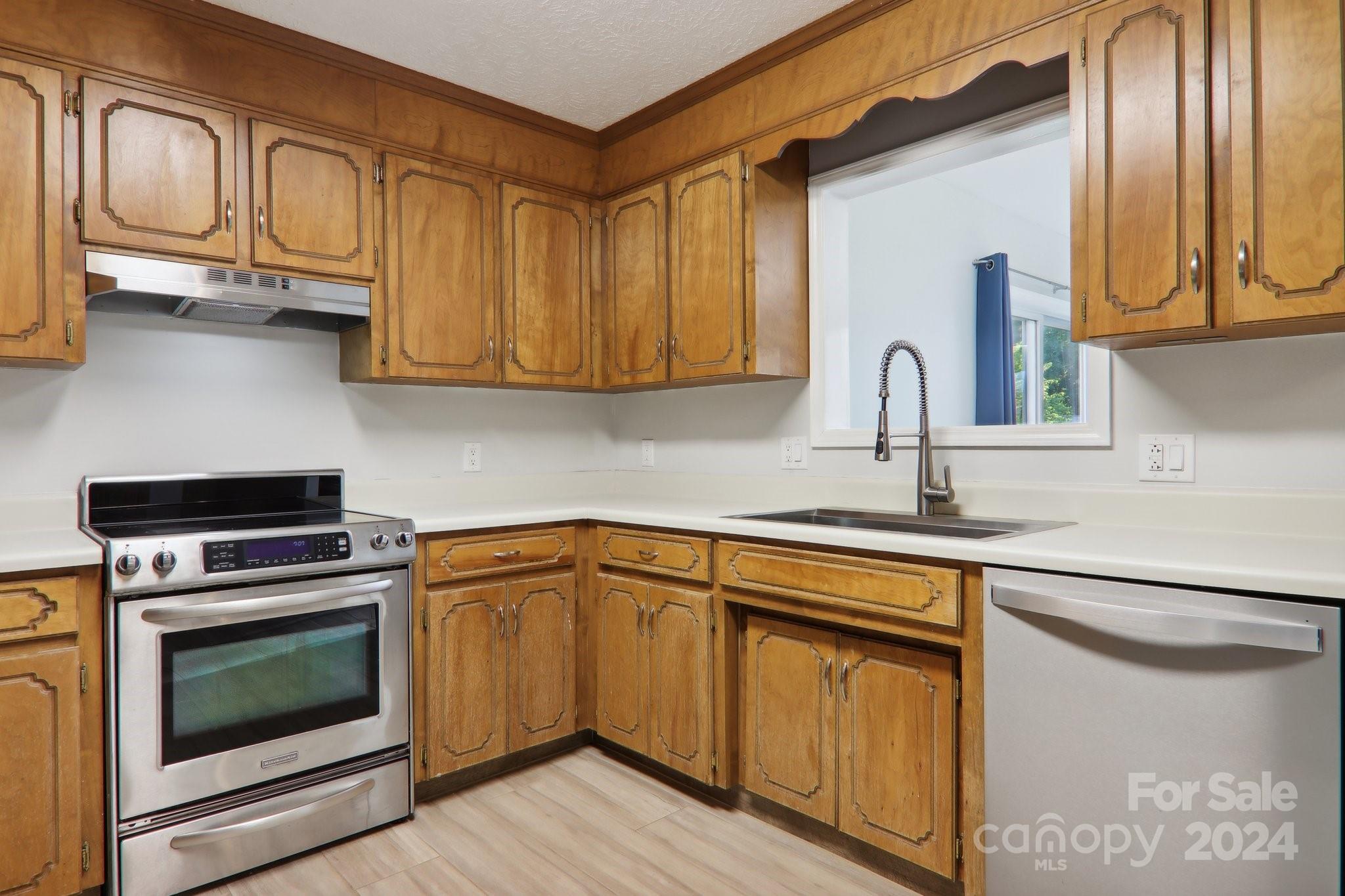 311 Hunters Ridge Road Mills River, NC 28759 - Photo 14 of 45 Gallery Image 14