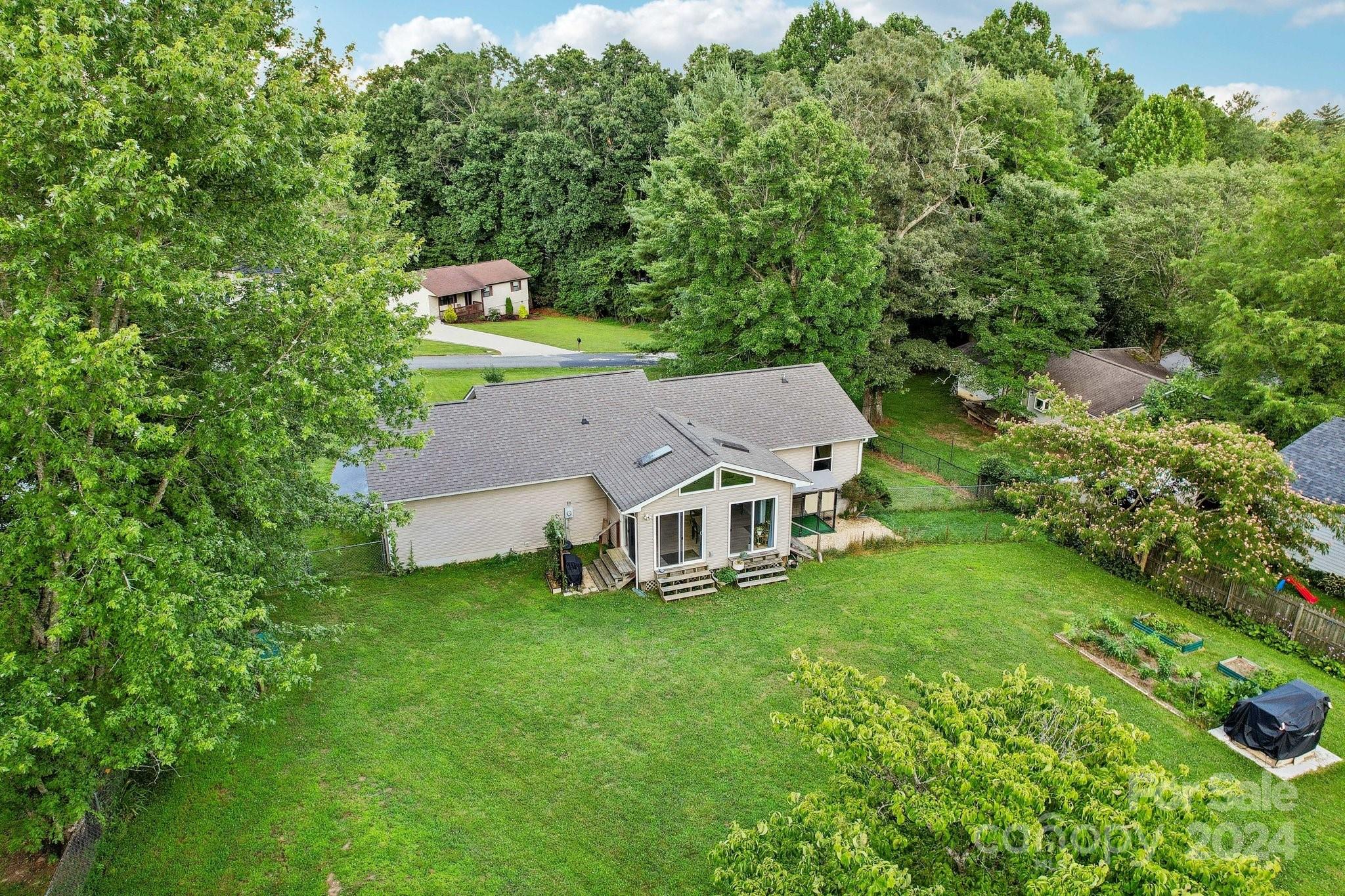 311 Hunters Ridge Road Mills River, NC 28759 - Photo 42 of 45 Gallery Image 42