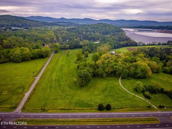 $1,907,200 | Tbd West Tbd W Andrew Johnson Highway, Morristown, TN 37813