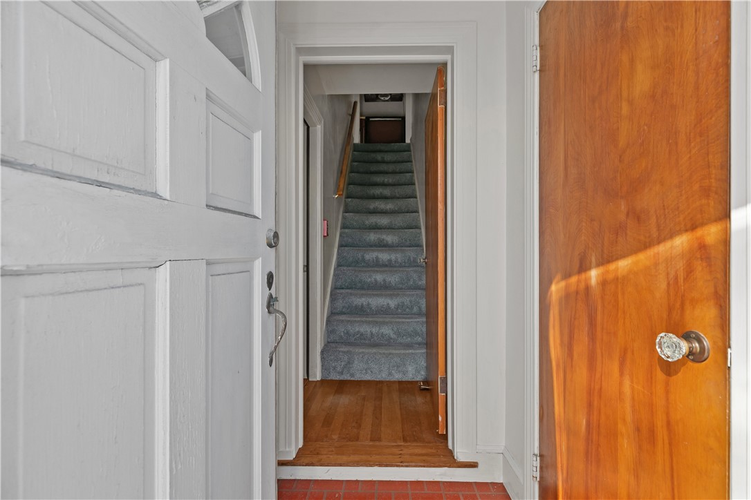 74 Valley Road Middletown, RI 02842 - Photo 24 of 48