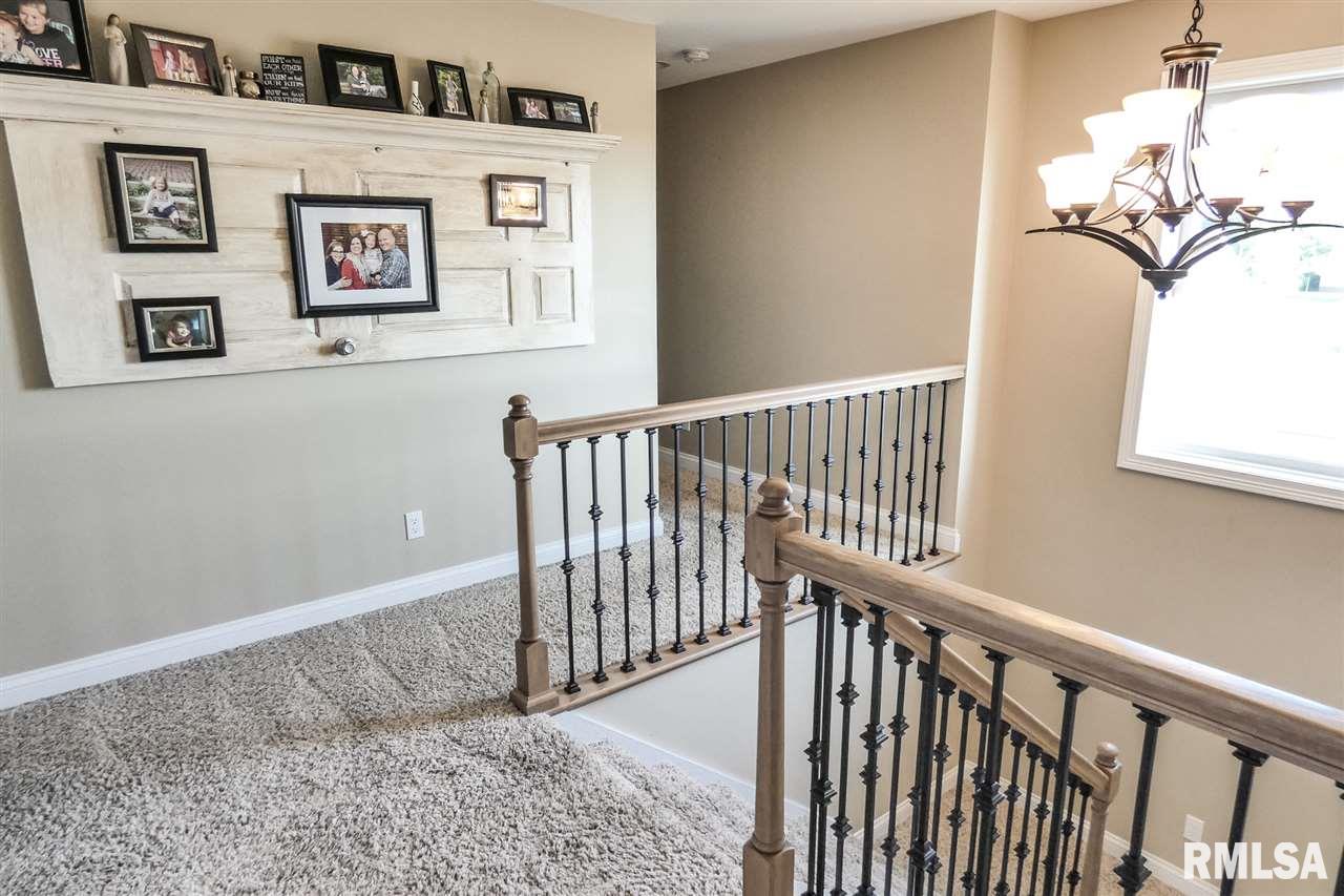 1308 Mitchell Street Washington, IL 61571 - Photo 10 of 32 Gallery Image 10