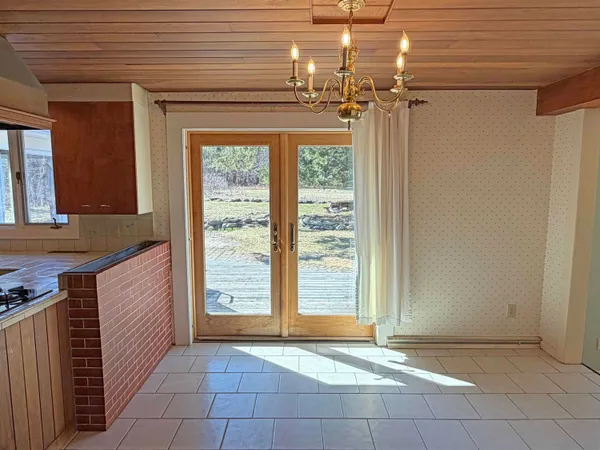 $559,000 | 685 Main Road, Holden, ME 04429