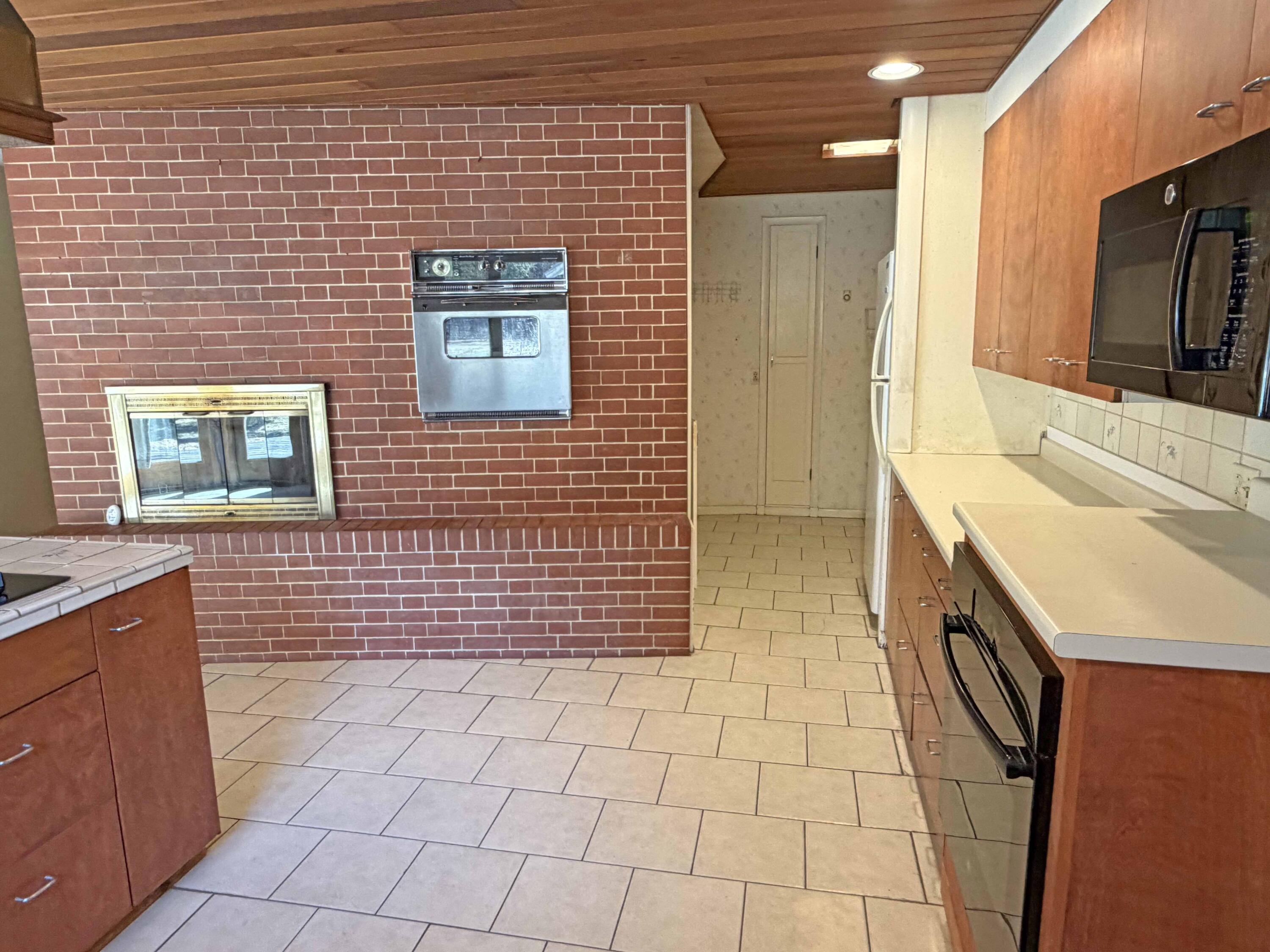 685 Main Road Holden, ME 04429 - Photo 16 of 53 2g