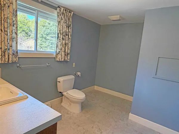 $559,000 | 685 Main Road, Holden, ME 04429
