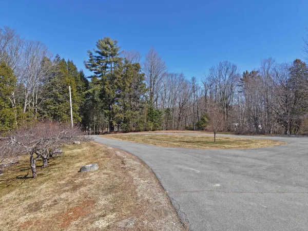 $559,000 | 685 Main Road, Holden, ME 04429