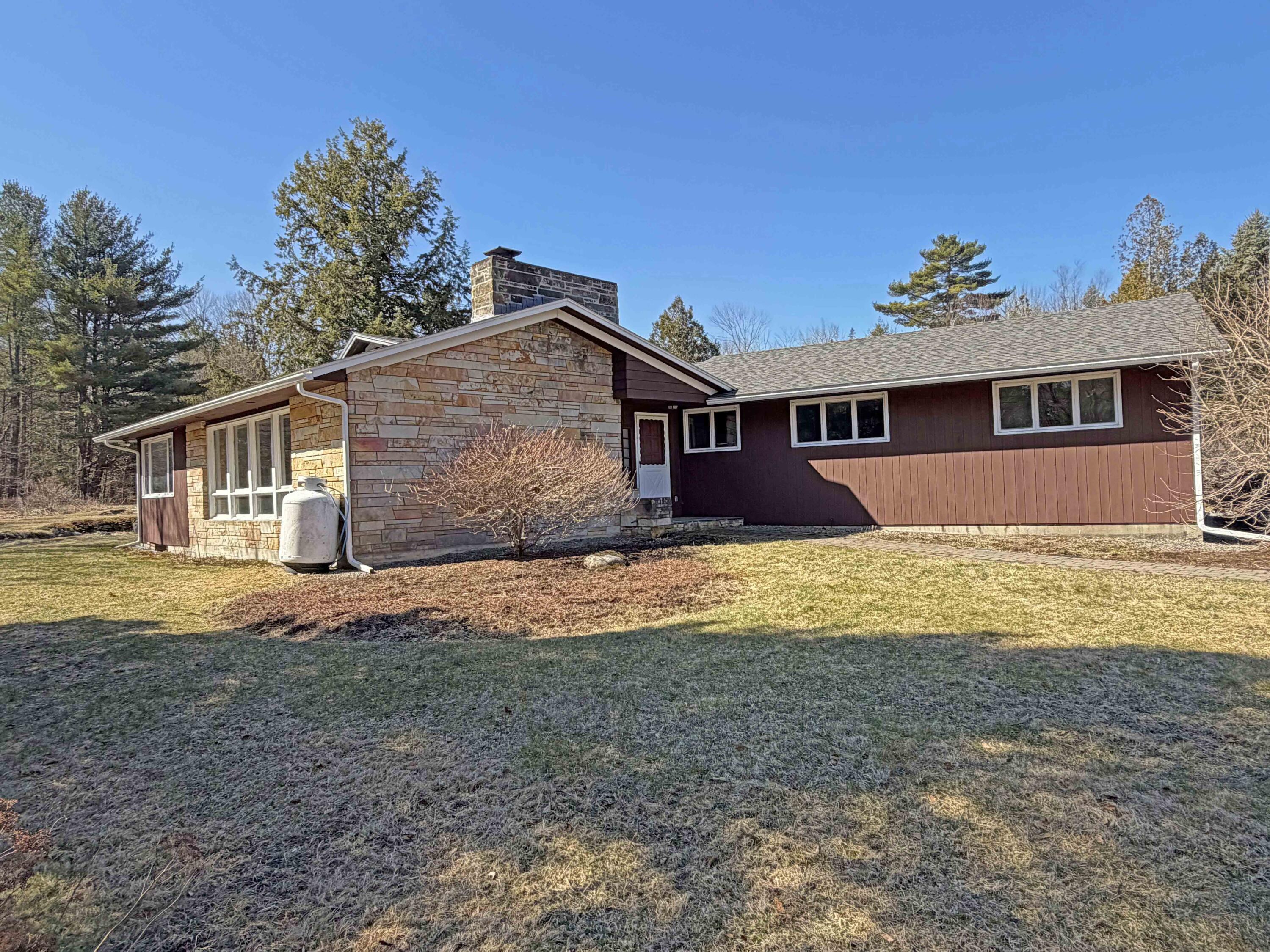 685 Main Road Holden, ME 04429 - Photo 6 of 53 1f